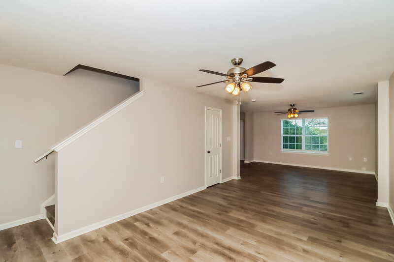 1,810/Mo, 4941 Broad Leaf Ct Dallas, NC 28034 Living Room View