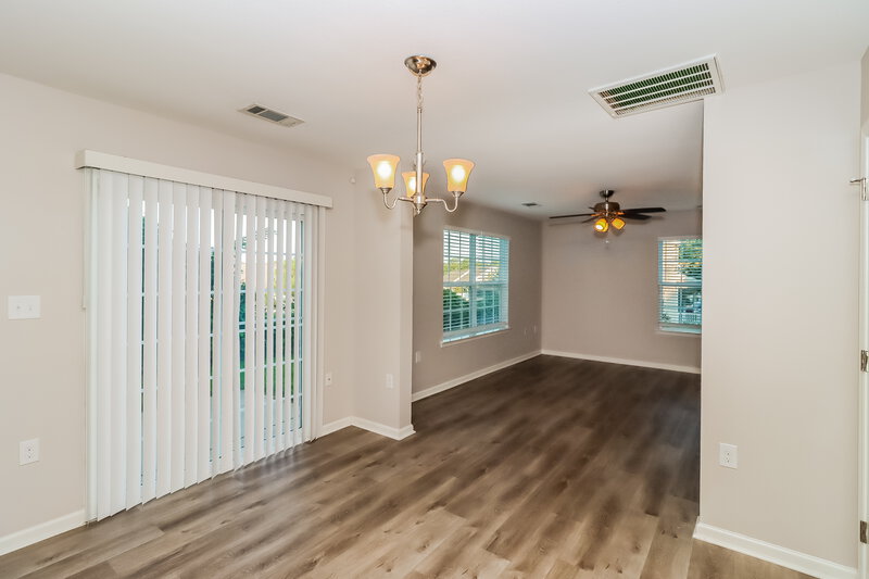 1,810/Mo, 4941 Broad Leaf Ct Dallas, NC 28034 Dining Room View