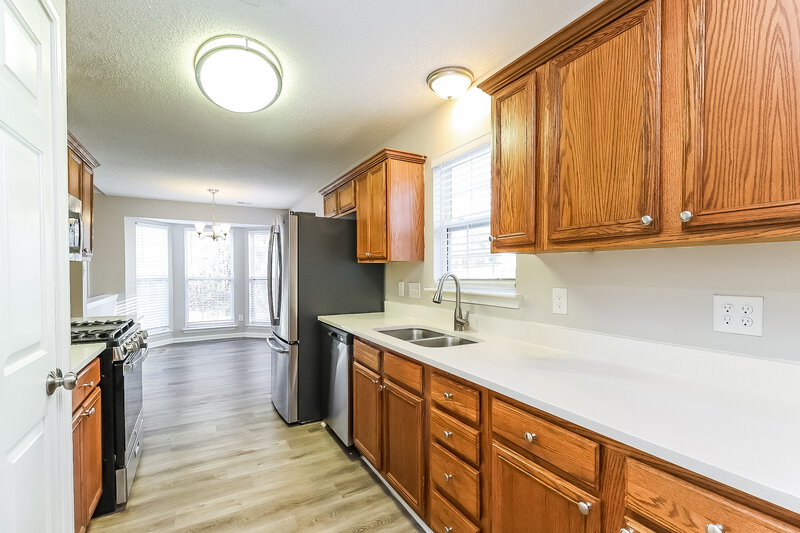 1,780/Mo, 4603 Avalon Forest Ln Charlotte, NC 28269 Kitchen View