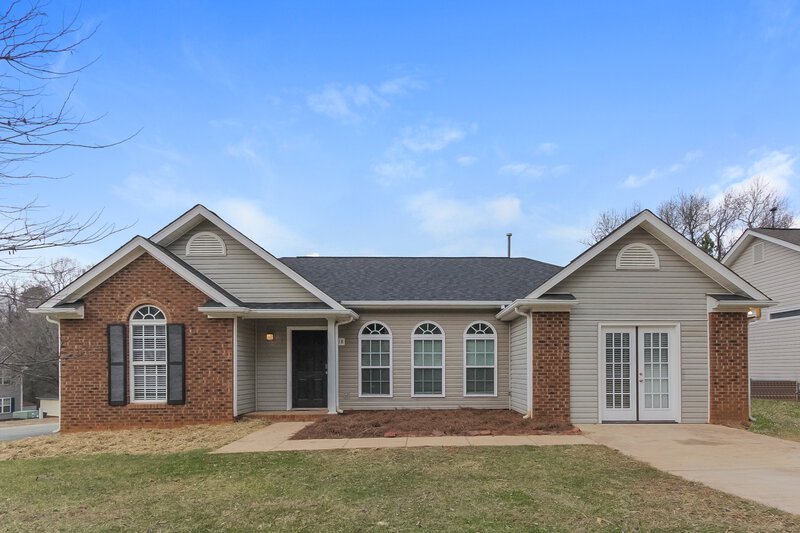 2,035/Mo, 7218 Kavan Hunter Dr Charlotte, NC 28214 Front View