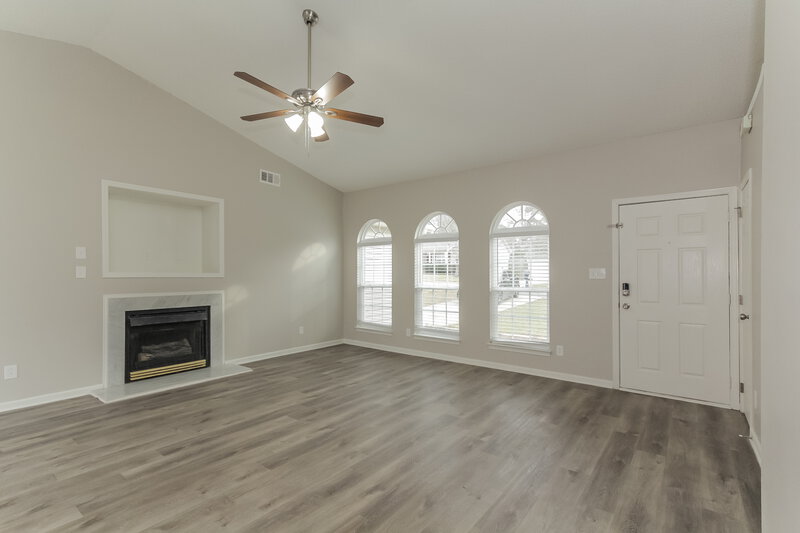 2,035/Mo, 7218 Kavan Hunter Dr Charlotte, NC 28214 Living Room View 2
