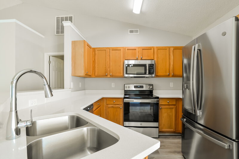 1,930/Mo, 7218 Kavan Hunter Dr Charlotte, NC 28214 Kitchen View