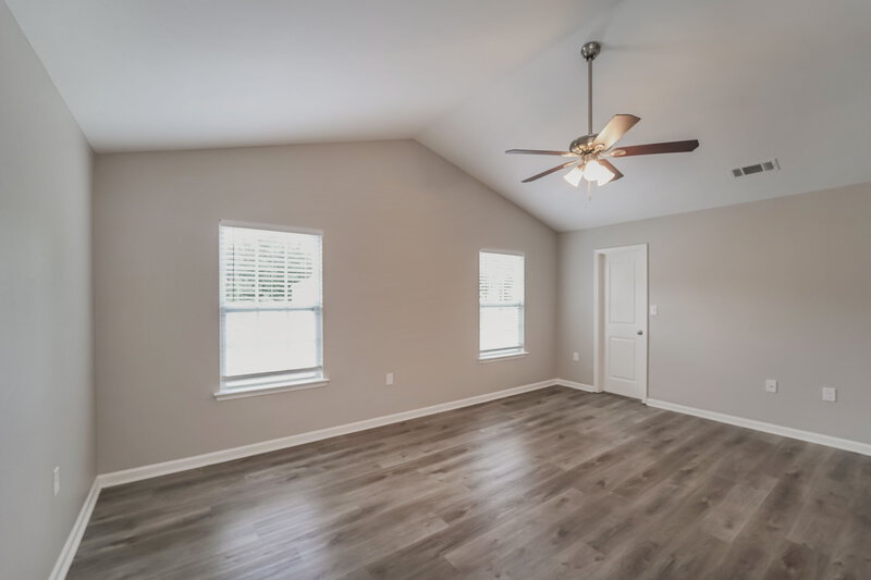 1,935/Mo, 3824 Alexander Forest Dr Charlotte, NC 28269 Main Bedroom View