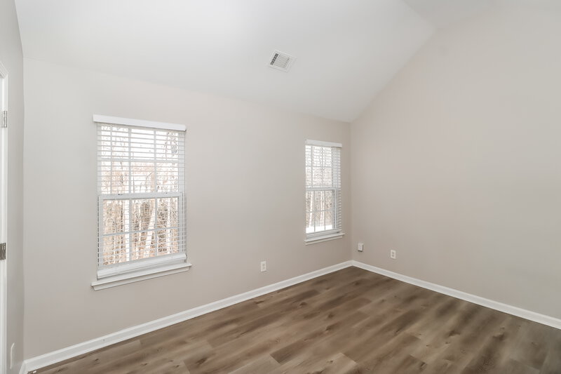 1,925/Mo, 5814 Twin Brook Dr Charlotte, NC 28269 Bedroom View