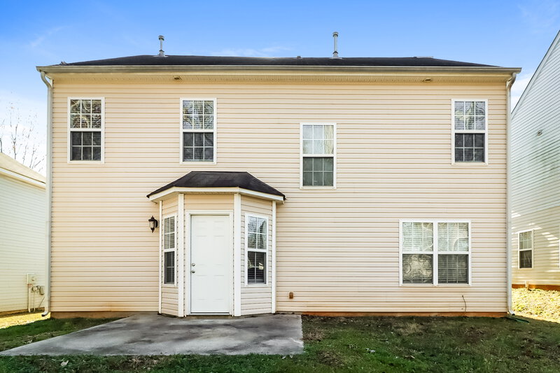 1,925/Mo, 5814 Twin Brook Dr Charlotte, NC 28269 Rear View 2