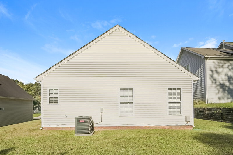 1,685/Mo, 3514 Joel Turner Dr Charlotte, NC 28216 Rear View