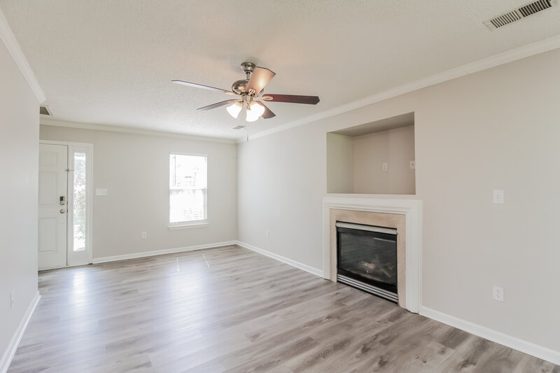 1,980/Mo, 6816 Alydar Ct Charlotte, NC 28216 Living Room View