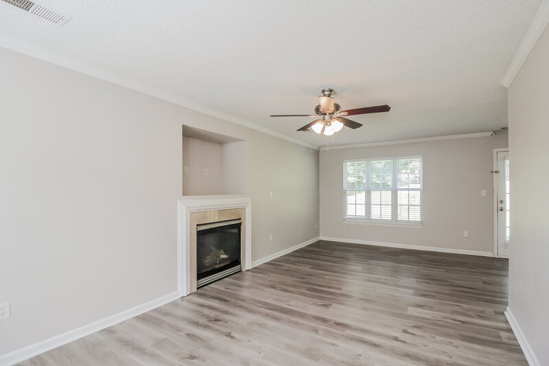 1,980/Mo, 6816 Alydar Ct Charlotte, NC 28216 Living Room View 2