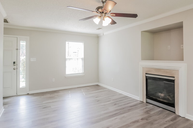 1,980/Mo, 6816 Alydar Ct Charlotte, NC 28216 Living Room View 3