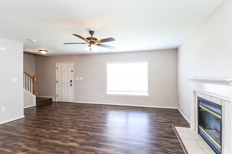 2,040/Mo, 3620 Luton Ct Charlotte, NC 28262 Living Room View