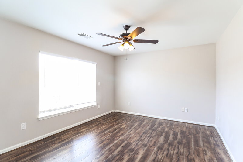 2,040/Mo, 3620 Luton Ct Charlotte, NC 28262 Main Bedroom View
