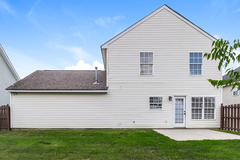 2,040/Mo, 3620 Luton Ct Charlotte, NC 28262 Rear View