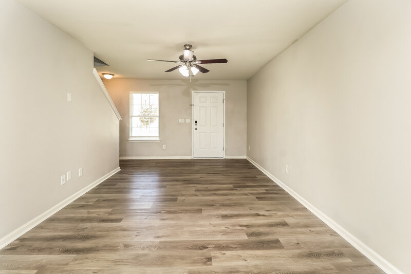 1,945/Mo, 1933 Eastway Dr Dallas, NC 28034 Living Room View 2