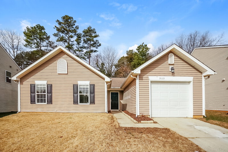 1,810/Mo, 7013 Sunman Rd Charlotte, NC 28216 External View