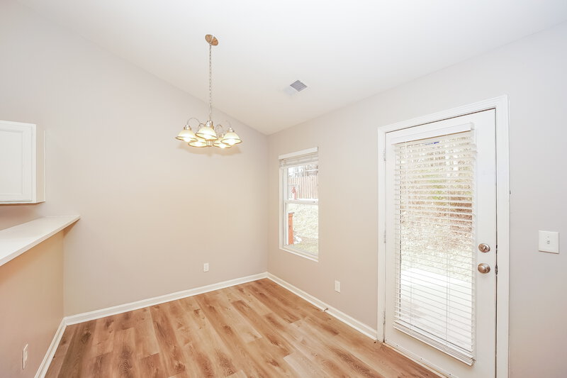1,810/Mo, 7013 Sunman Rd Charlotte, NC 28216 Dining Room View