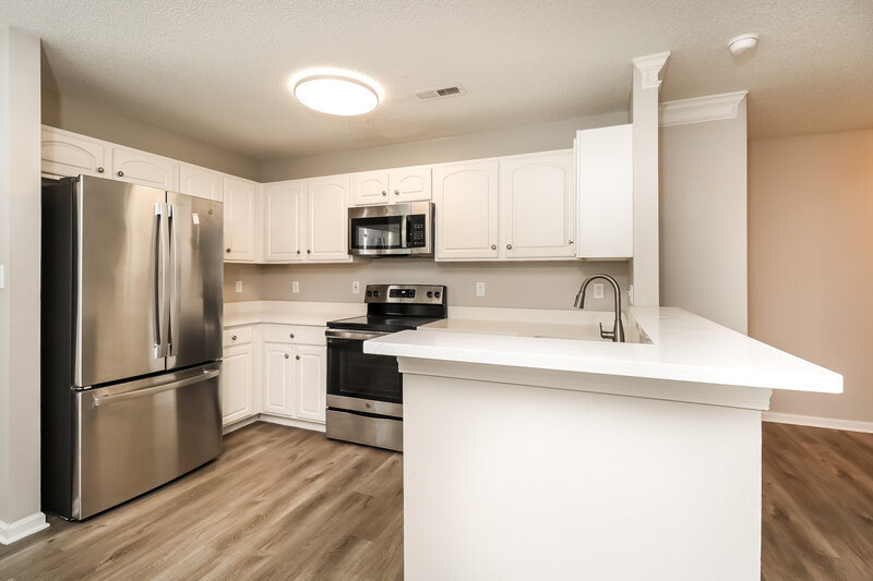 1,770/Mo, 344 Amir Cir Matthews, NC 28105 Kitchen View 2