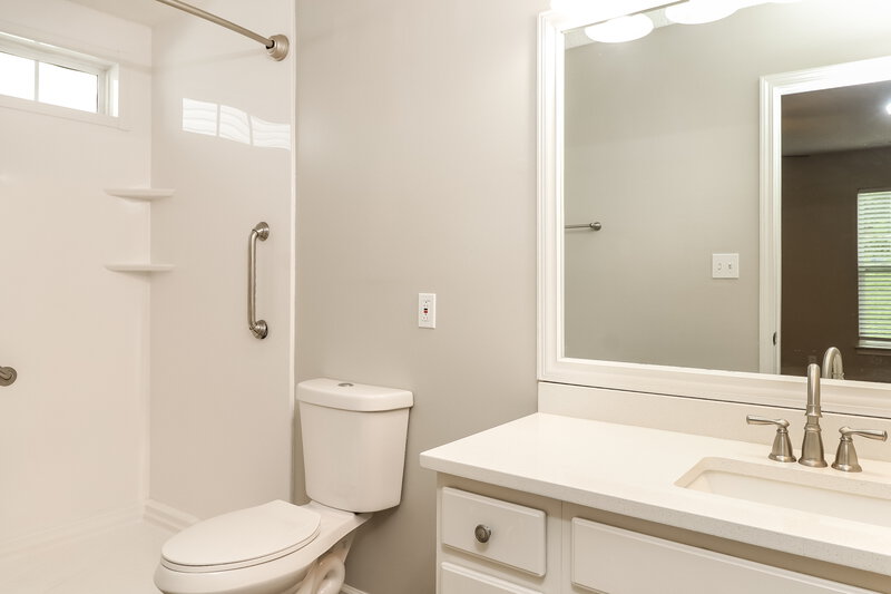 1,770/Mo, 344 Amir Cir Matthews, NC 28105 Main Bathroom View