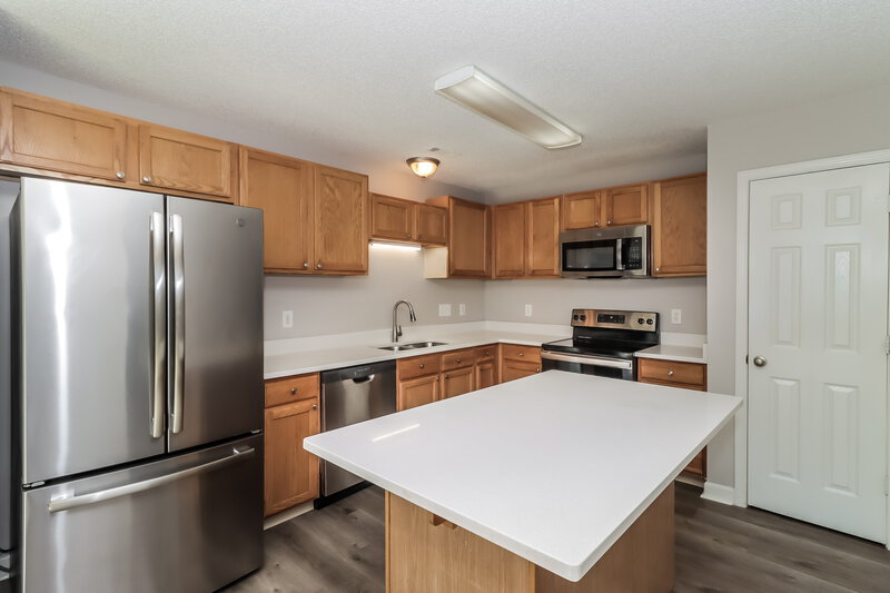 1,875/Mo, 7421 Sparkleberry Dr Indian Trail, NC 28079 Kitchen View