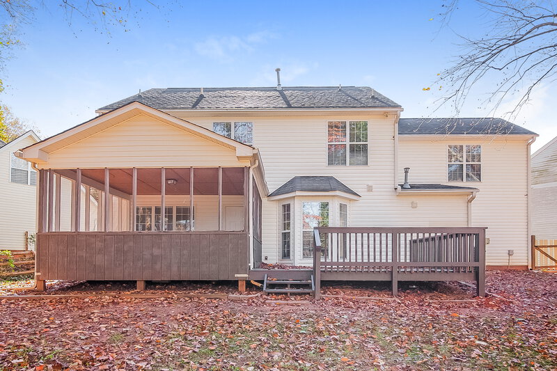 2,250/Mo, 5513 Brook Falls Ct Unit 13 Charlotte, NC 28269 Rear View