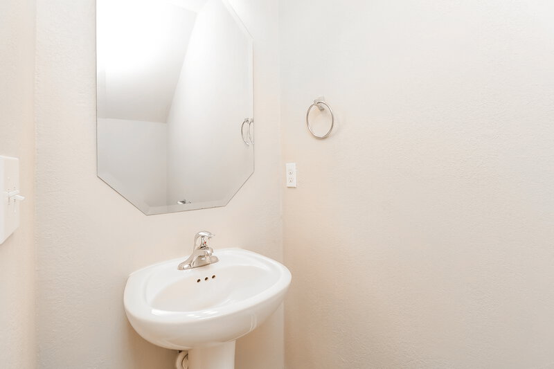 2,450/Mo, 1908 Boulder Ct Gastonia, NC 28054 Bathroom View