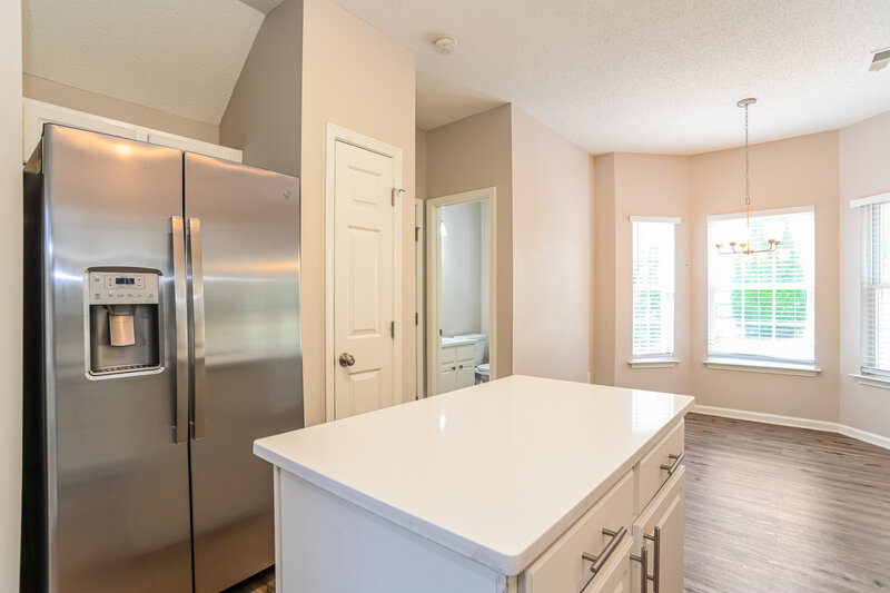 2,335/Mo, 12411 Cumberland Crest Dr Huntersville, NC 28078 Kitchen View 3