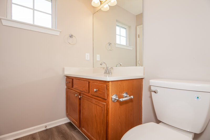 1,690/Mo, 6520 Rockwell Blvd Charlotte, NC 28269 Bathroom View 2