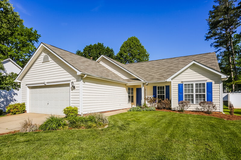 1,680/Mo, 304 Patrick Ave SW Concord, NC 28025 Front View 2