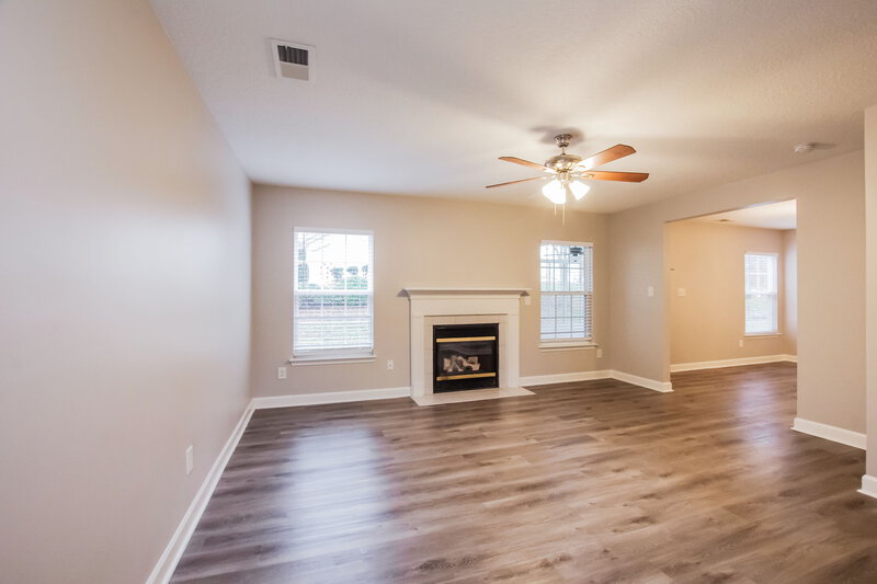 2,305/Mo, 1038 Allegiance Dr Charlotte, NC 28217 Living Room View