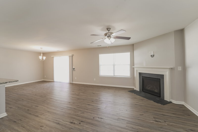 2,020/Mo, 6904 Broad Valley Ct Charlotte, NC 28216 Living Room View