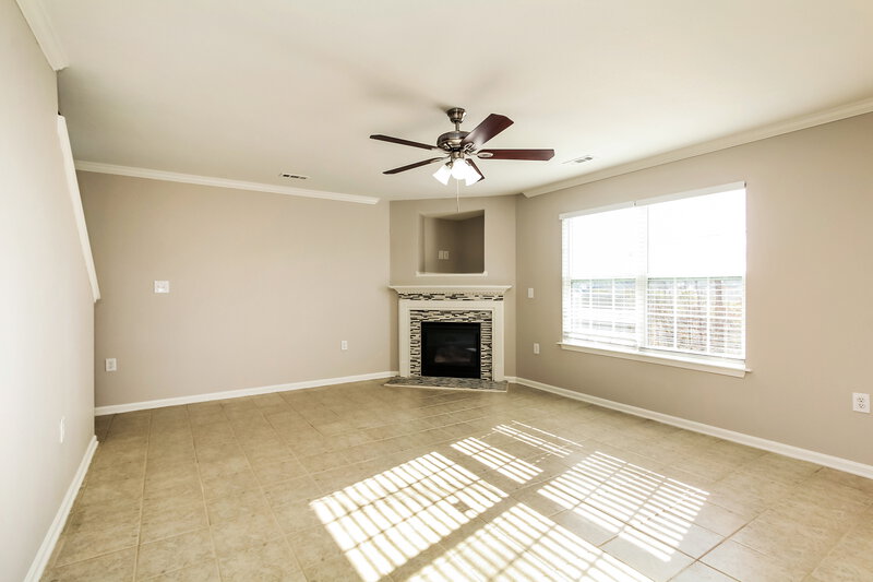 2,280/Mo, 4521 Oakburn Drive Charlotte, NC 28269 Living Room View