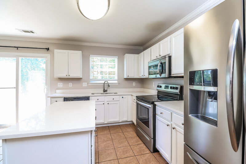 2,220/Mo, 4521 Oakburn Drive Charlotte, NC 28269 Kitchen View