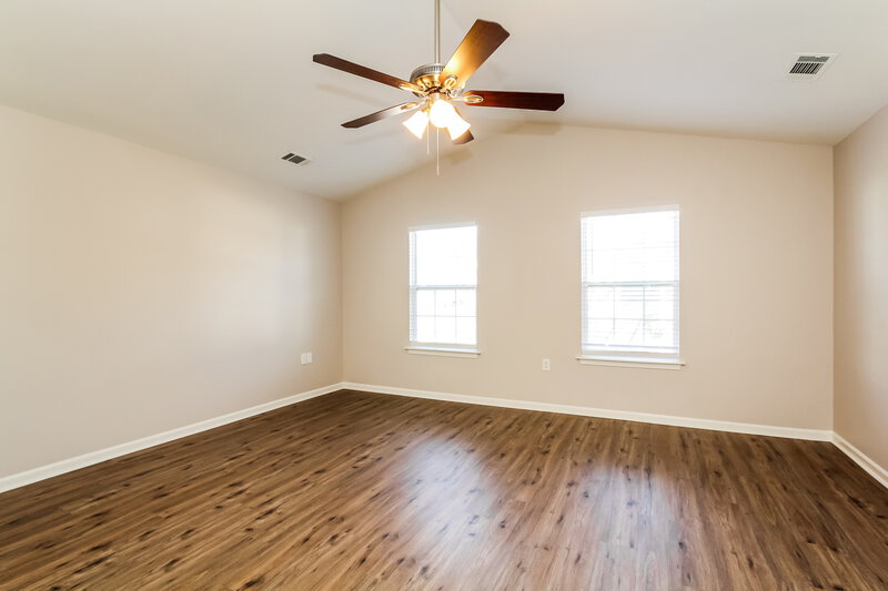 2,280/Mo, 4521 Oakburn Drive Charlotte, NC 28269 Main Bedroom View