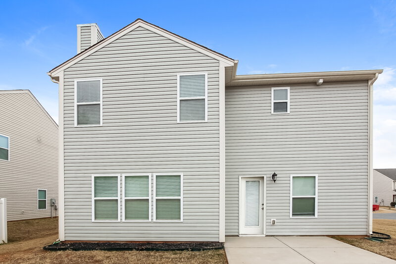 3,410/Mo, 2101 Lake Vista Drive Mount Holly, NC 28120 Rear View