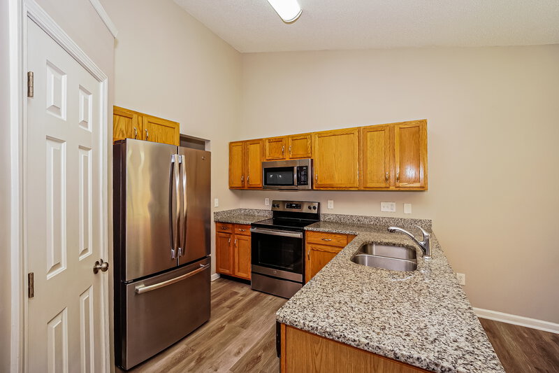 1,890/Mo, 2082 Chapel Creek Rd Concord, NC 28025 Kitchen View