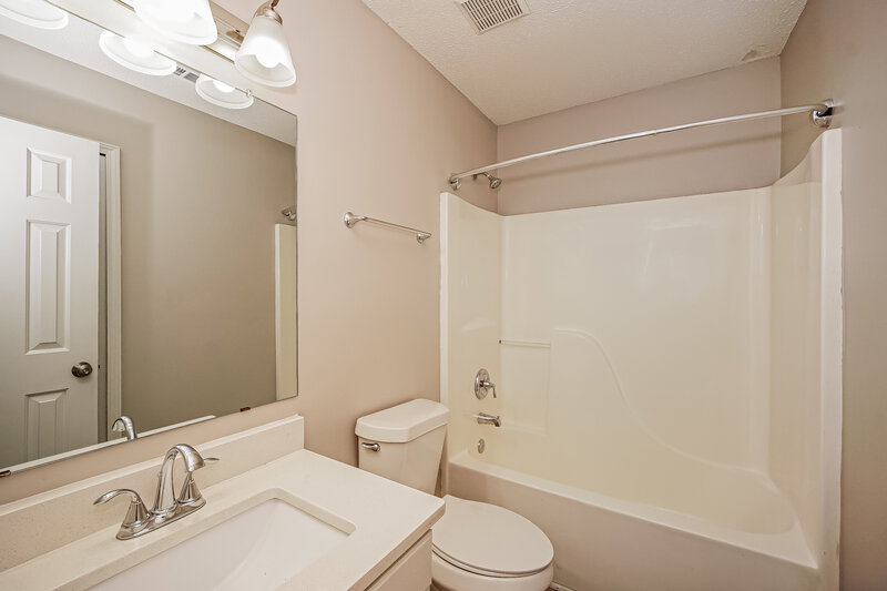 1,890/Mo, 2082 Chapel Creek Rd Concord, NC 28025 Bathroom View