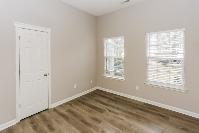 3,710/Mo, 5719 Falls Ridge Ln Charlotte, NC 28269 Bedroom View