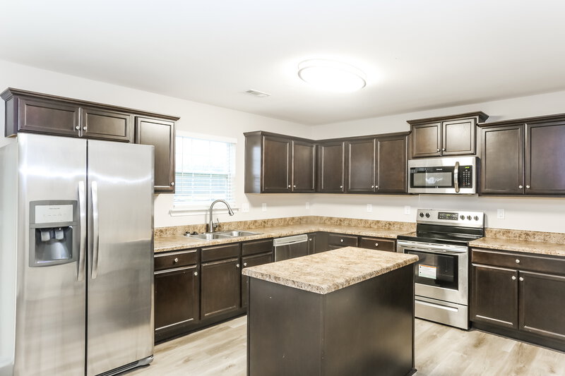 1,830/Mo, 3031 Crabapple Ln Dallas, NC 28034 Kitchen View