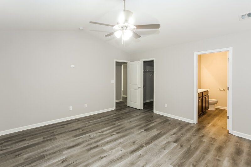 1,830/Mo, 3031 Crabapple Ln Dallas, NC 28034 Main Bedroom View 2