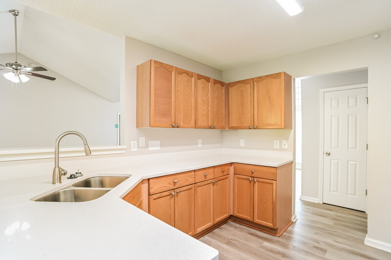 2,180/Mo, 3522 Mayspring Pl Charlotte, NC 28269 Kitchen View