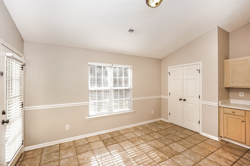 1,925/Mo, 1039 Sandy Point Dr SW Concord, NC 28025 Dining Room View