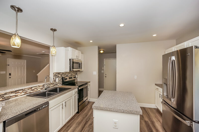 1,965/Mo, 125 Camforth Dr Mooresville, NC 28117 Kitchen View