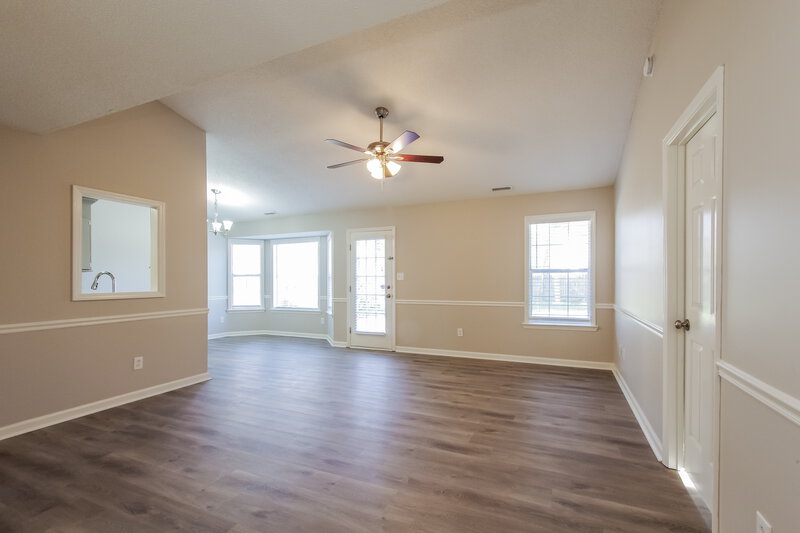 1,795/Mo, 3013 Faircroft Way Monroe, NC 28110 Living Room View