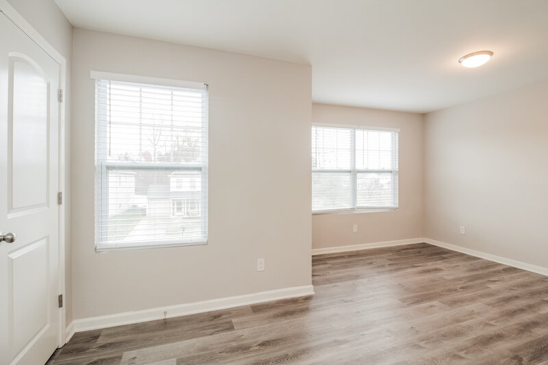 2,200/Mo, 916 Harrier Rd Charlotte, NC 28216 Bedroom View 2