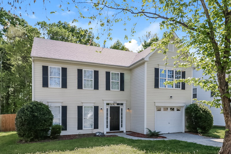 2,465/Mo, 9802 Steele Meadow Rd Charlotte, NC 28273 Front View