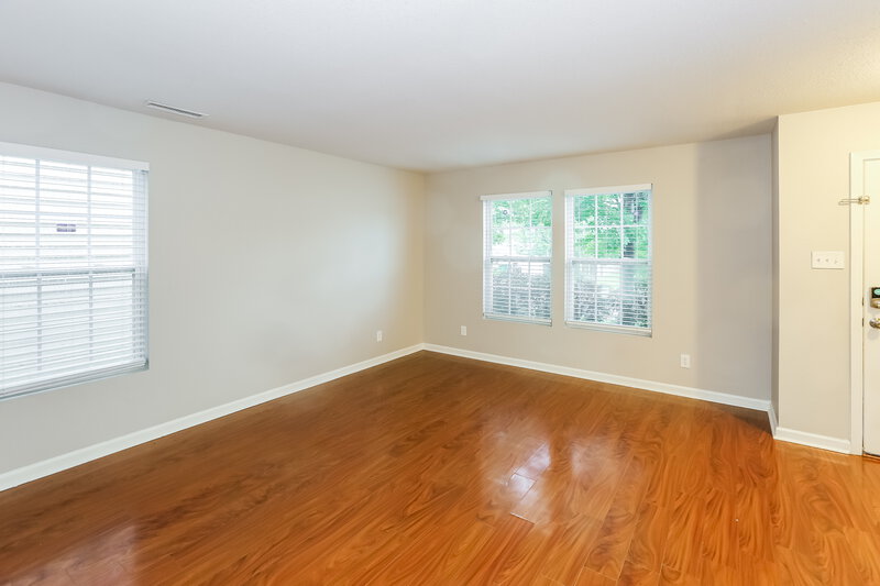 1,945/Mo, 7221 Fox Point Dr Charlotte, NC 28269 Living Room View