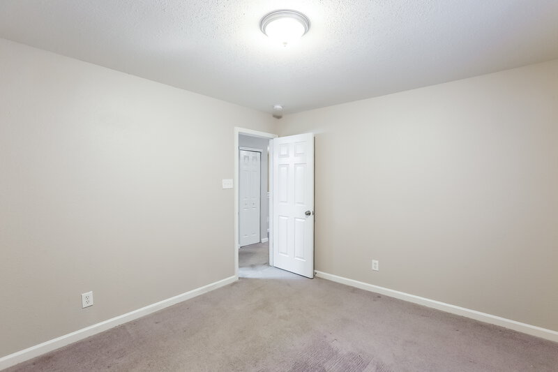 1,945/Mo, 7221 Fox Point Dr Charlotte, NC 28269 Bedroom View 2