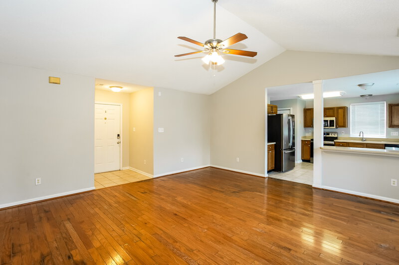 1,870/Mo, 3032 Dairy Farm Dr Monroe, NC 28110 Living Room View 3