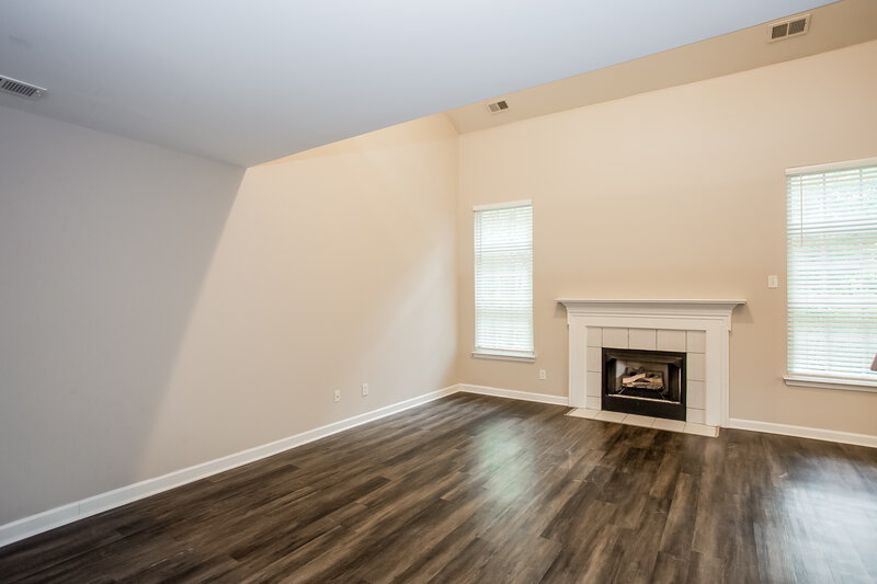 1,960/Mo, 2535 Captains Watch Rd NE Kannapolis, NC 28083 Living Room View 2