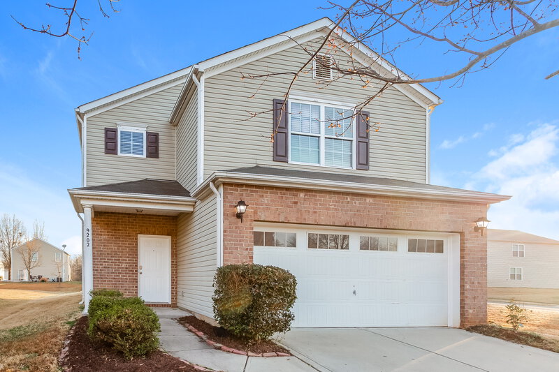 2,235/Mo, 9202 Cotton Gum Rd Charlotte, NC 28227 Front View 2