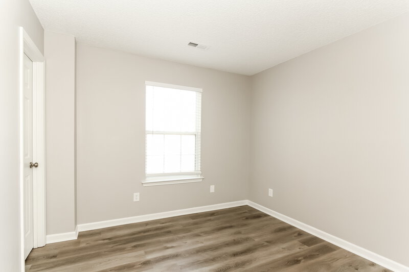 2,900/Mo, 6116 Red Clover Ln Charlotte, NC 28269 Bedroom View